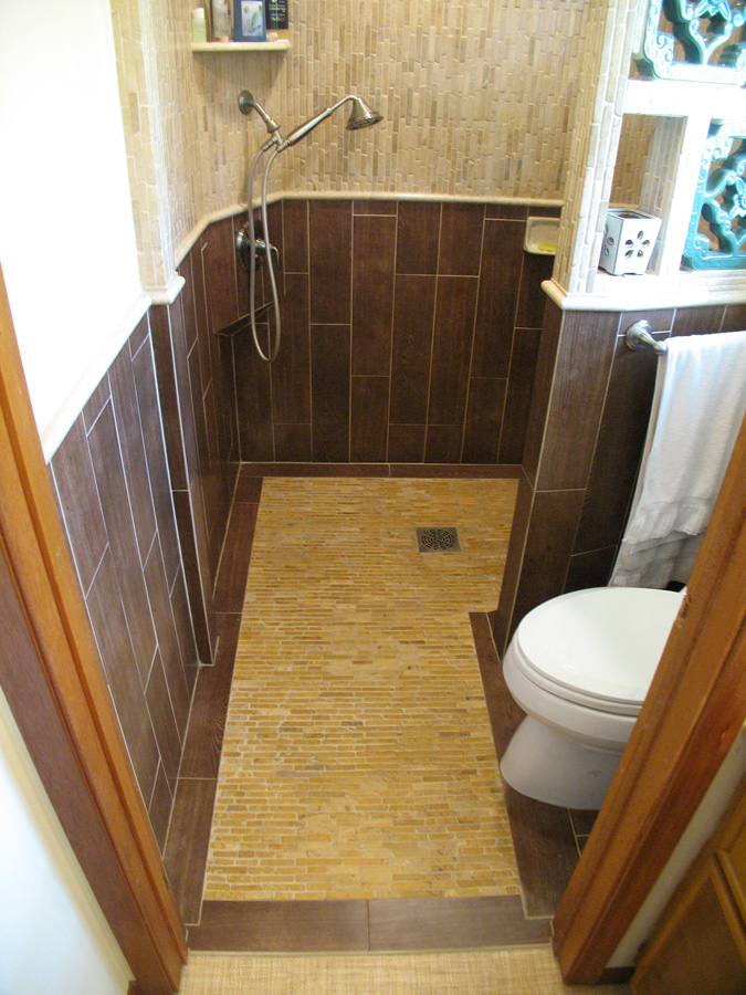 cleaningshowerfloor2